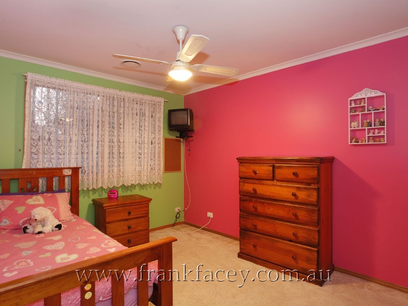 27 Melville Park Drive, Berwick VIC 3806