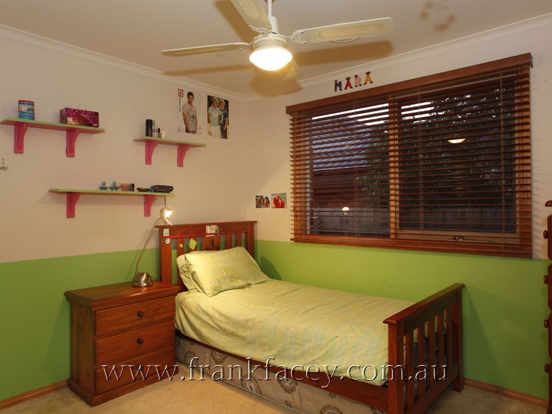 27 Melville Park Drive, Berwick VIC 3806