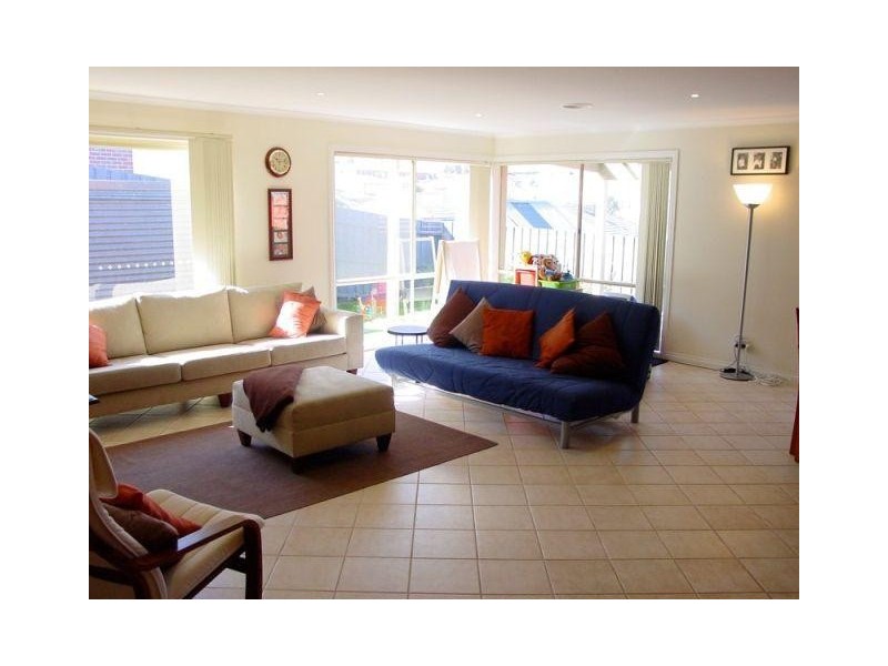 6 Mountain View Crescent, Beaconsfield VIC 3807