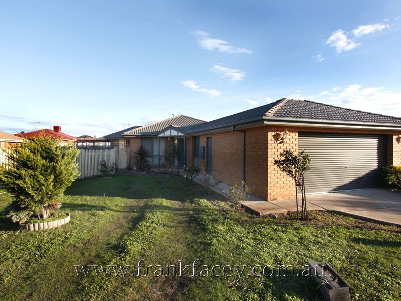 3 Apsley Terrace, Berwick VIC 3806
