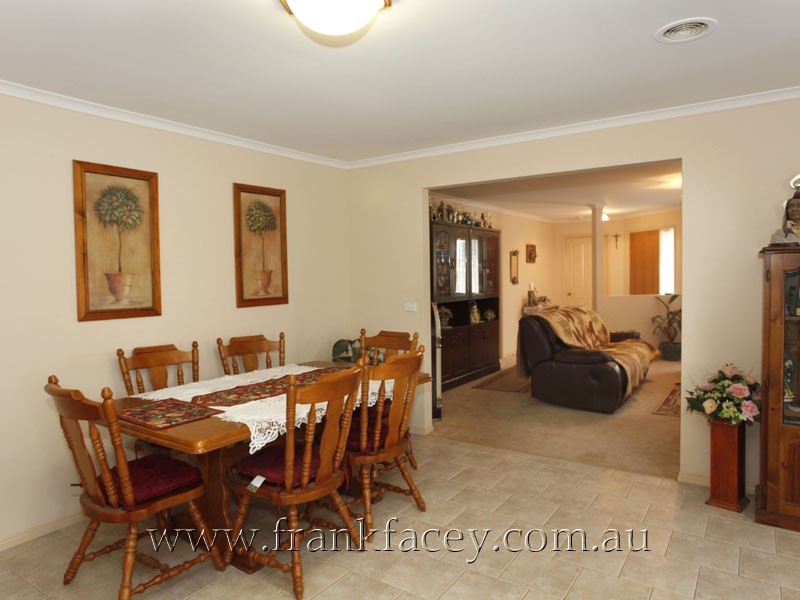 3 Apsley Terrace, Berwick VIC 3806