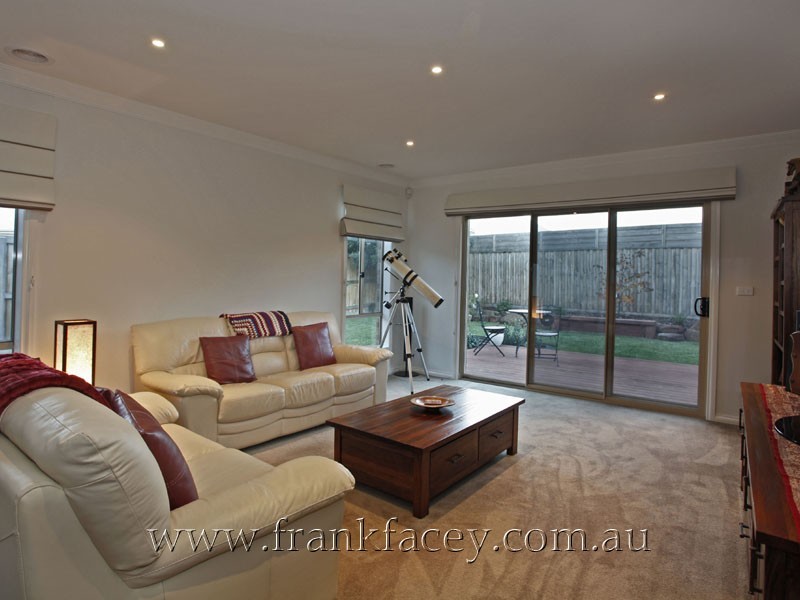 24 Piermont Drive, Berwick VIC 3806