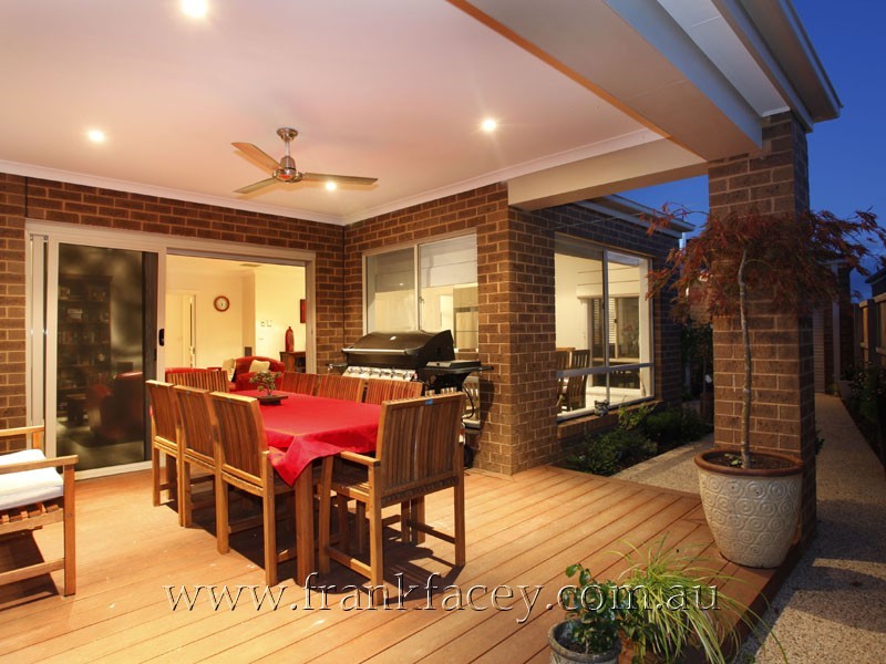 24 Piermont Drive, Berwick VIC 3806