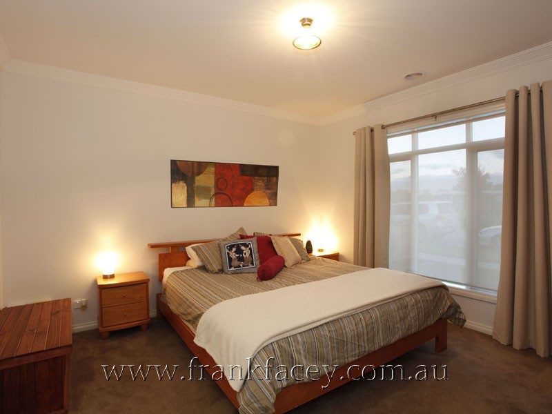 24 Piermont Drive, Berwick VIC 3806