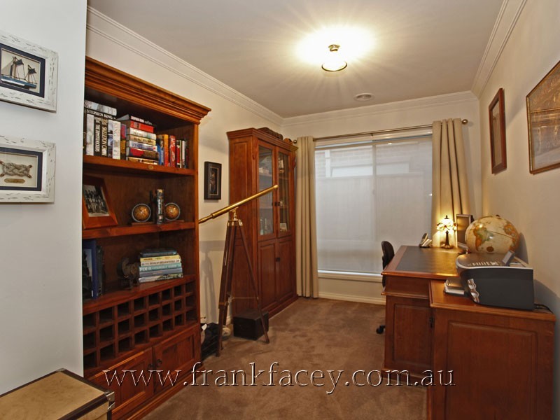 24 Piermont Drive, Berwick VIC 3806