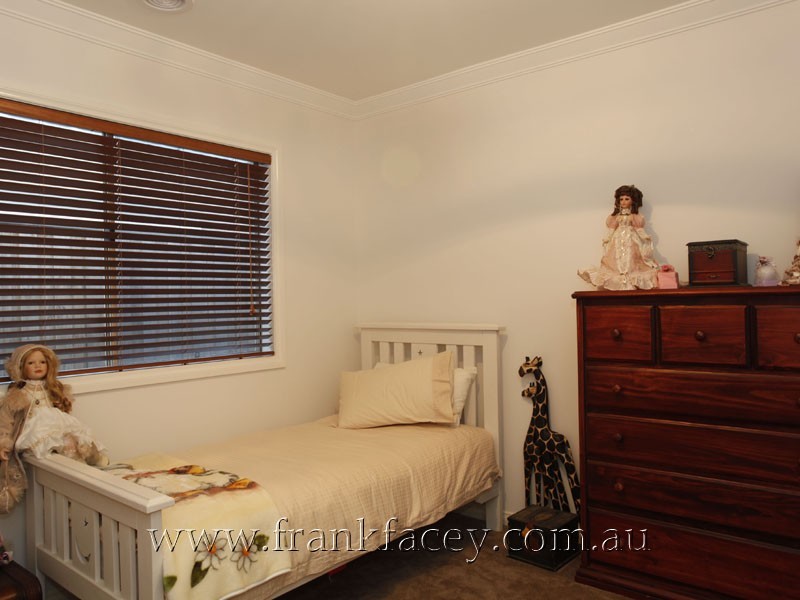 24 Piermont Drive, Berwick VIC 3806