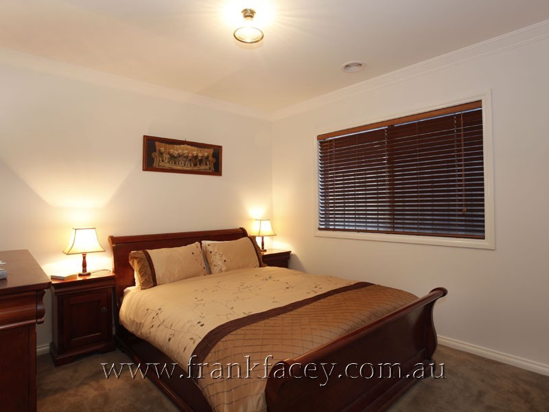 24 Piermont Drive, Berwick VIC 3806