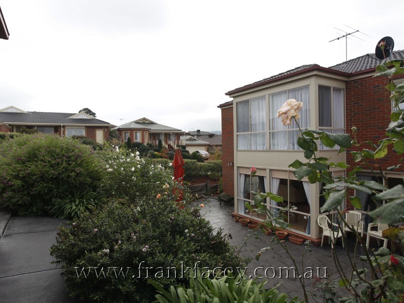 25 Cherry Tree Lane, Narre Warren VIC 3805