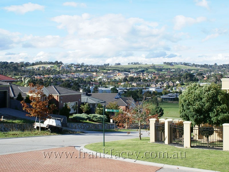 25 Cherry Tree Lane, Narre Warren VIC 3805