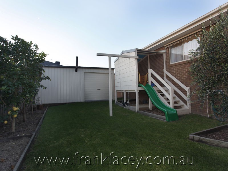 48 Caversham Terrace, Lynbrook VIC 3975