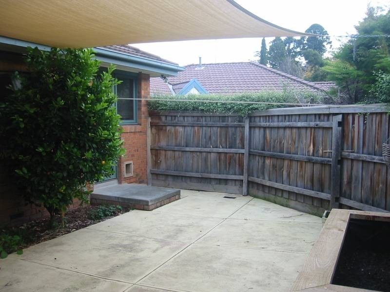 15 Harkaway Road, Berwick VIC 3806