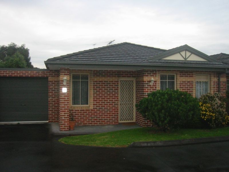 11/21-25 Parkhill Drive, Berwick VIC 3806