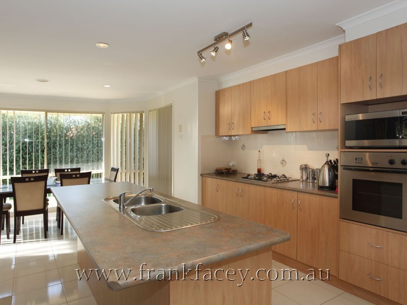 7 Duffy Court, Berwick VIC 3806