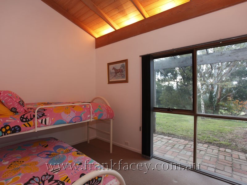 25 Walford Road, Beaconsfield Upper VIC 3808