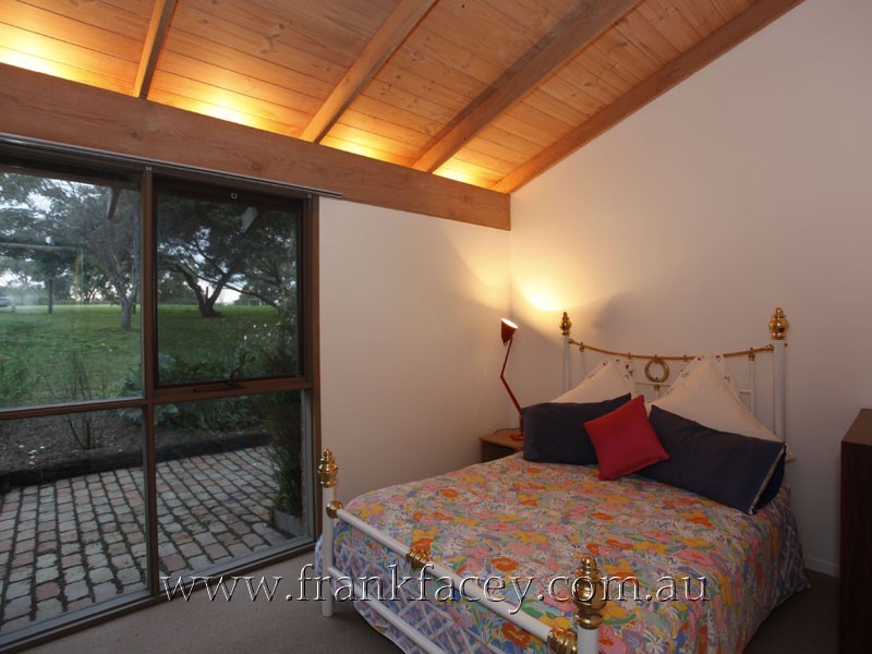 25 Walford Road, Beaconsfield Upper VIC 3808