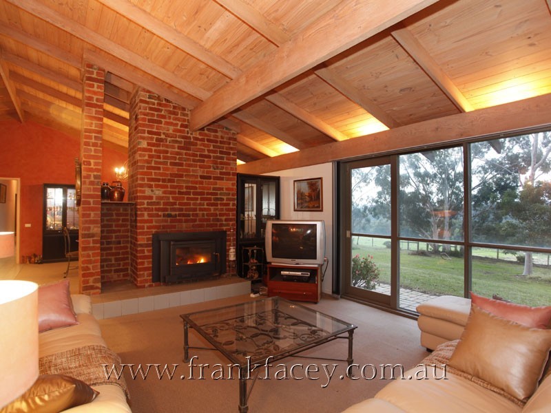 25 Walford Road, Beaconsfield Upper VIC 3808