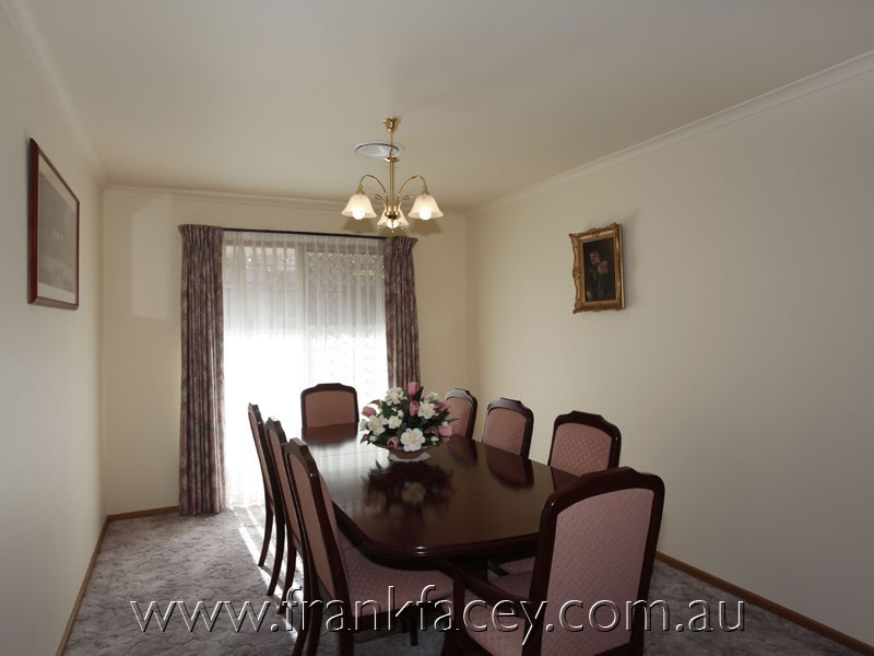 19 Michael Court, Berwick VIC 3806