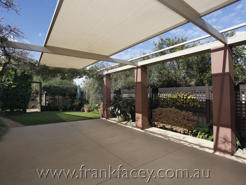 19 Michael Court, Berwick VIC 3806