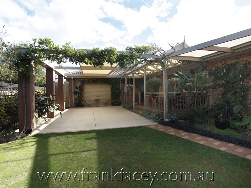 19 Michael Court, Berwick VIC 3806