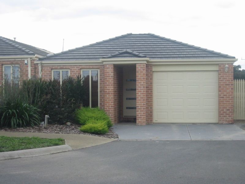 8 Brodie Mews, Beaconsfield VIC 3807