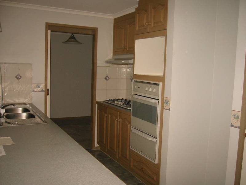 5 Ellaswood Close, Berwick VIC 3806