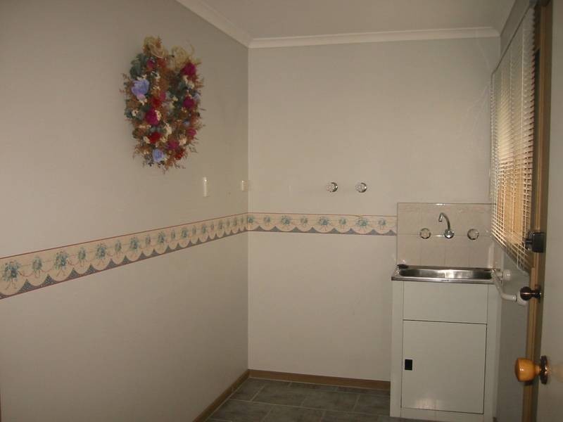 5 Ellaswood Close, Berwick VIC 3806