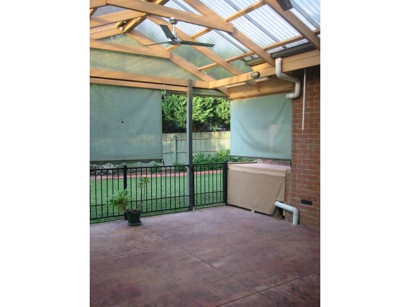 5 Ellaswood Close, Berwick VIC 3806