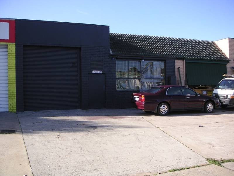 4 Cooper Court, Cranbourne VIC 3977