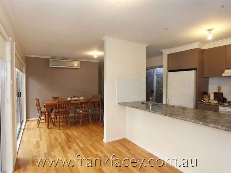 1 Wimmera Court, Berwick VIC 3806