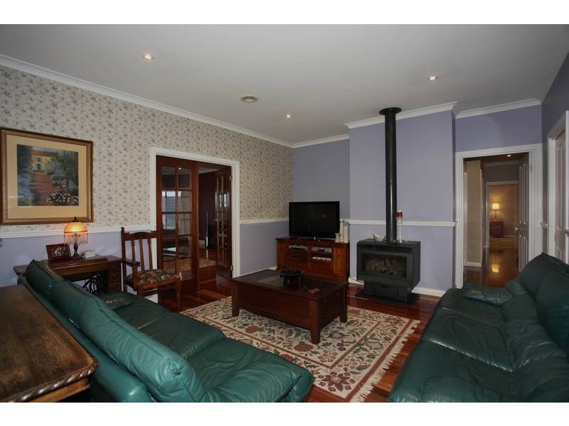 13 Yaldara Drive, Berwick VIC 3806