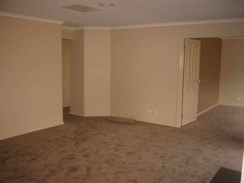 Lot 727, 49 Thunderbolt Drive, Cranbourne East VIC 3977