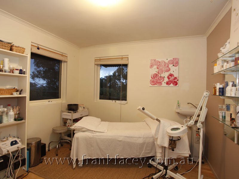 100 Kitchen Road, Beaconsfield Upper VIC 3808