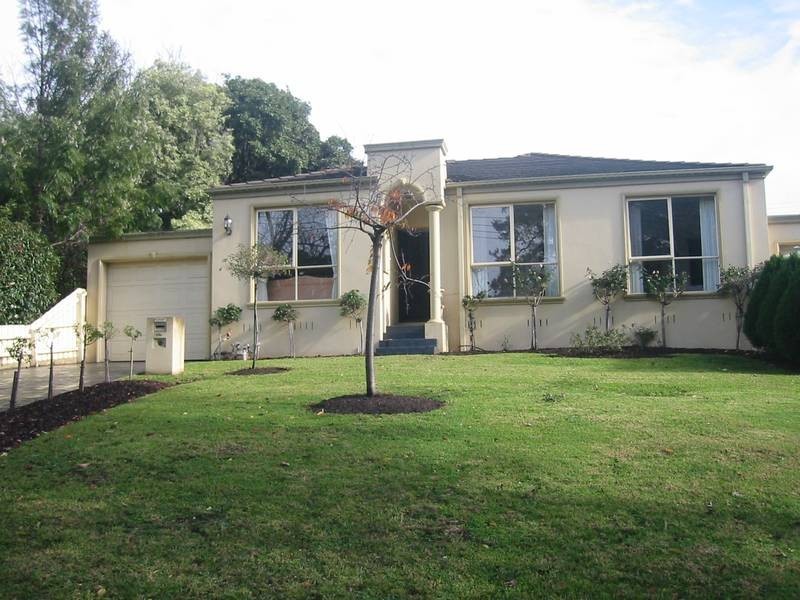 2/50 Peel Street, Berwick VIC 3806