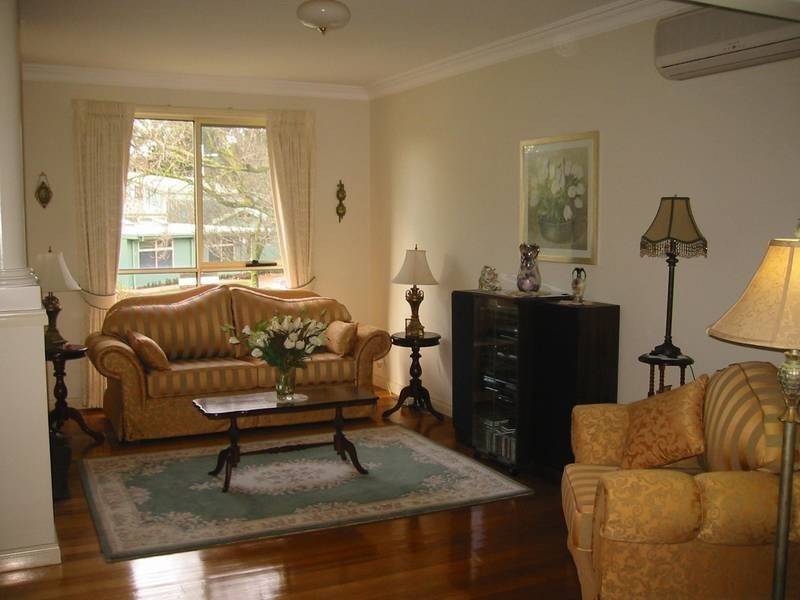 2/50 Peel Street, Berwick VIC 3806