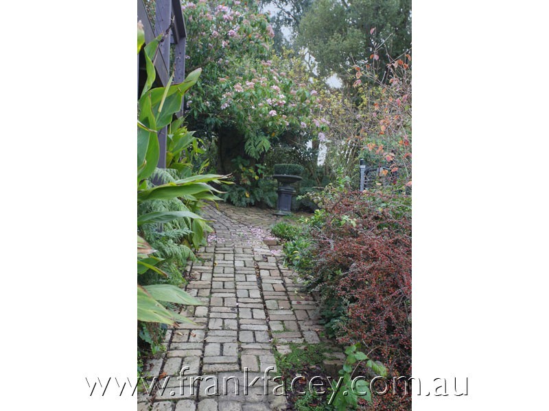100 Kitchen Road, Beaconsfield Upper VIC 3808