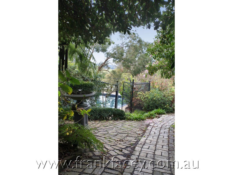 100 Kitchen Road, Beaconsfield Upper VIC 3808