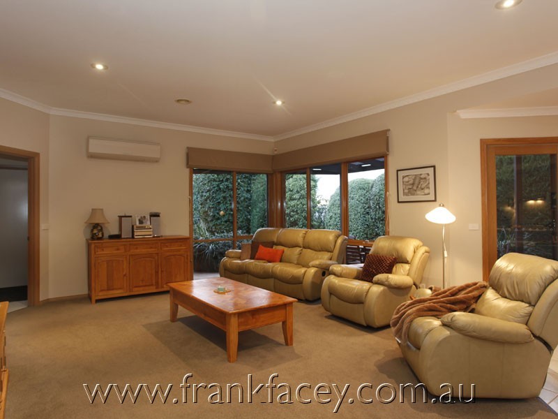 3 Grenville Court, Berwick VIC 3806