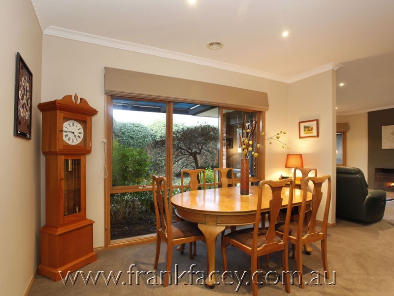 3 Grenville Court, Berwick VIC 3806