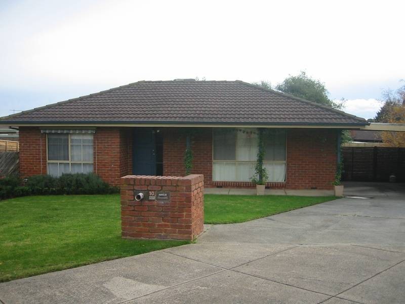 10 Maryn Close, Berwick VIC 3806