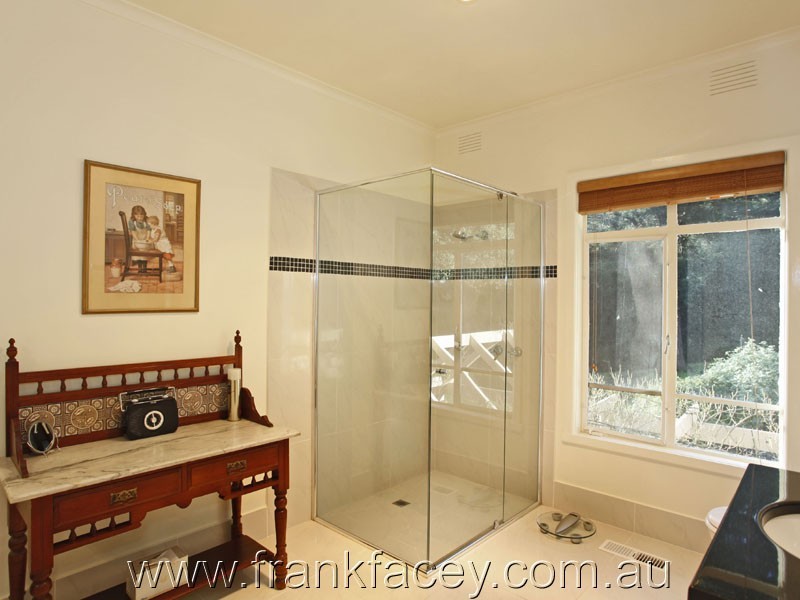 9 Beaconsfield-Emerald Road, Beaconsfield Upper VIC 3808