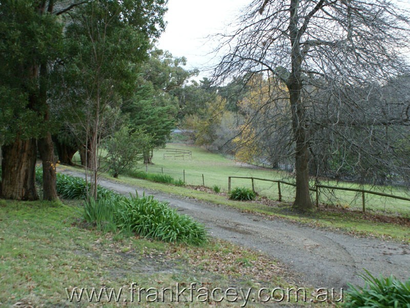 9 Beaconsfield-Emerald Road, Beaconsfield Upper VIC 3808