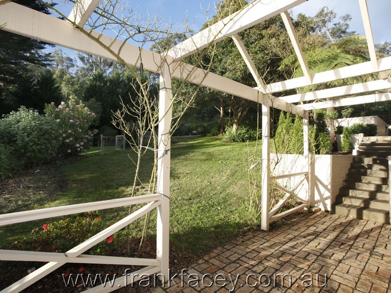 9 Beaconsfield-Emerald Road, Beaconsfield Upper VIC 3808