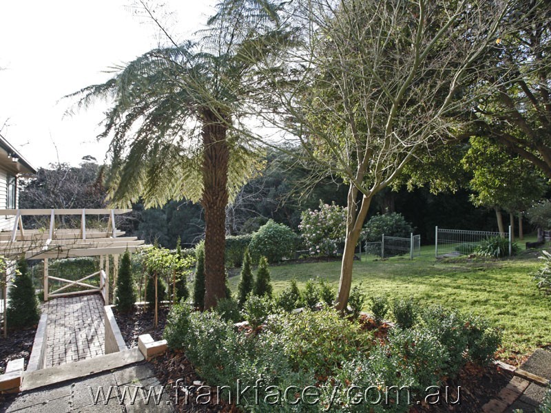 9 Beaconsfield-Emerald Road, Beaconsfield Upper VIC 3808