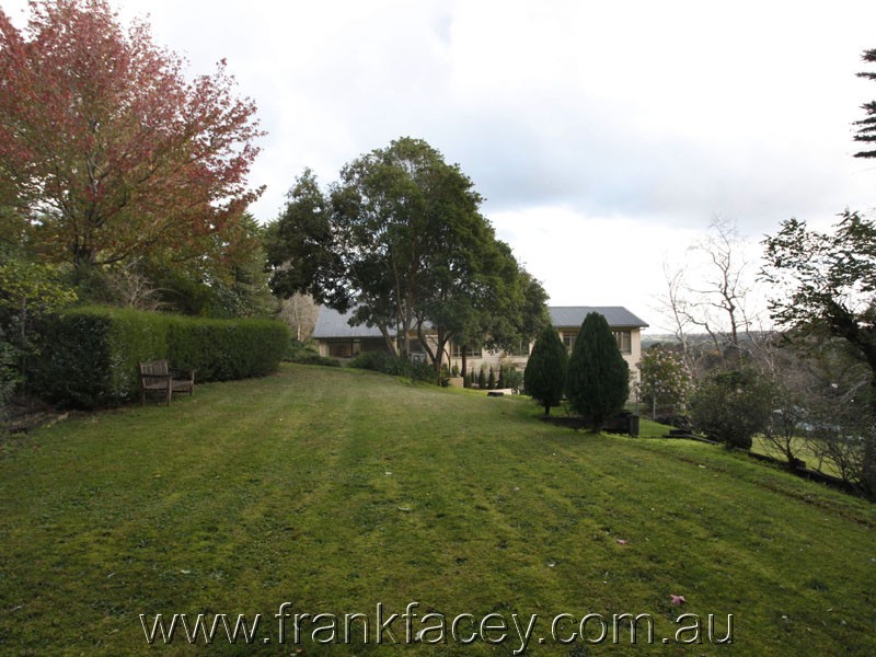 9 Beaconsfield-Emerald Road, Beaconsfield Upper VIC 3808