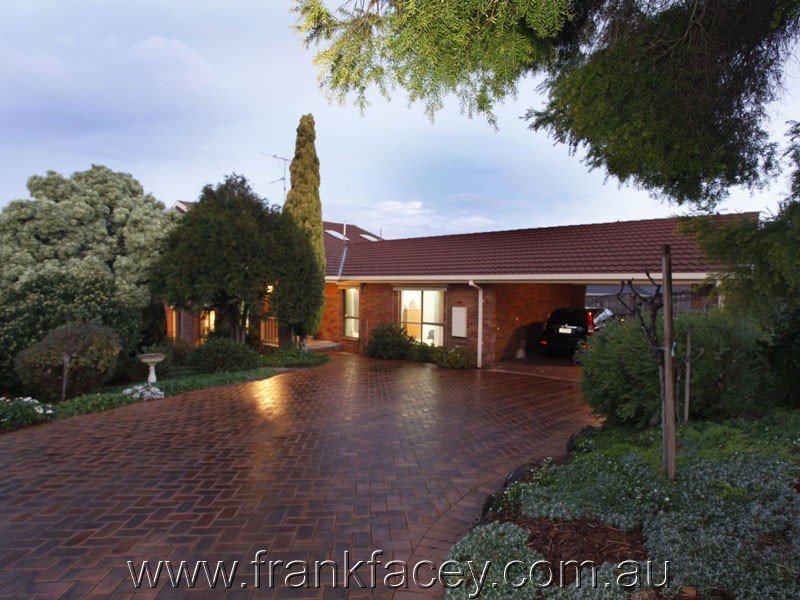 23 Shute Avenue, Berwick VIC 3806