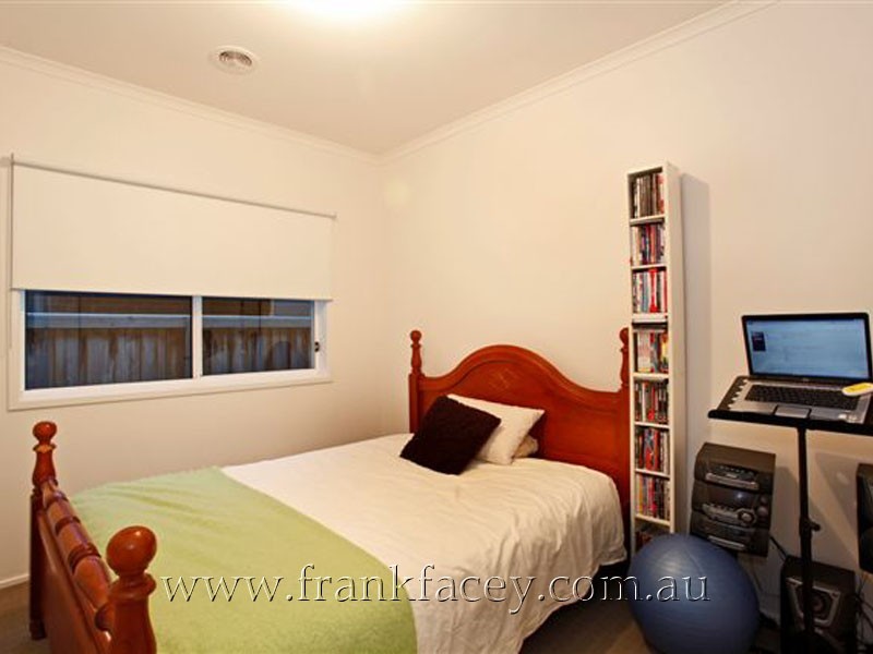 6 Lowanna Street, Berwick VIC 3806