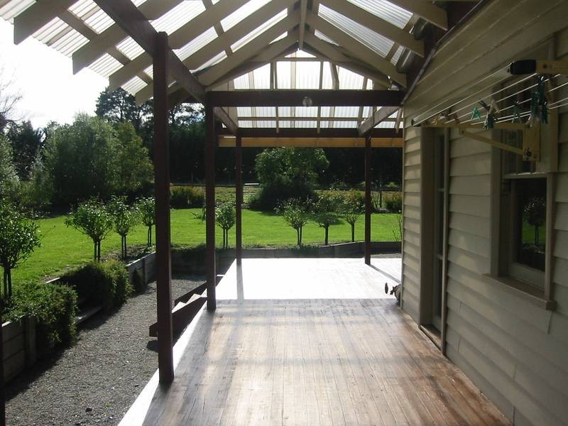 330 Brown Road, Officer VIC 3809