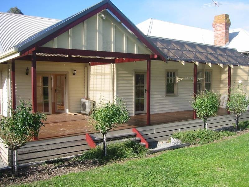 330 Brown Road, Officer VIC 3809