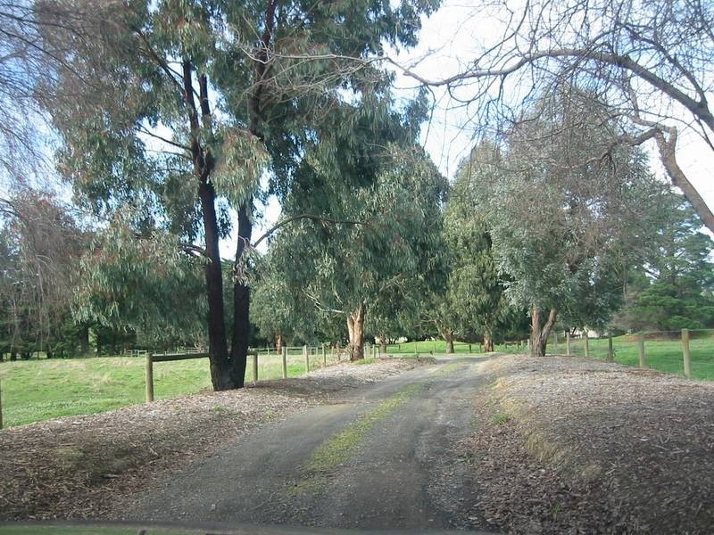 330 Brown Road, Officer VIC 3809