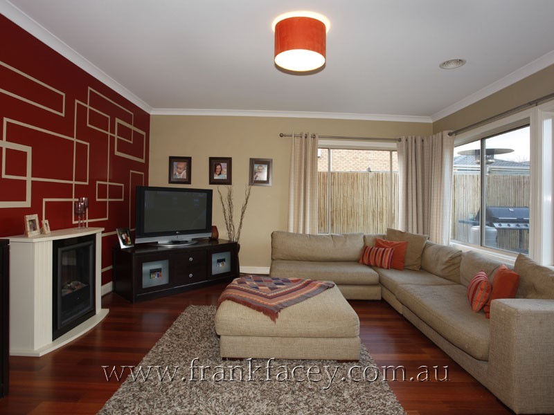 36 Riviera Drive, Berwick VIC 3806